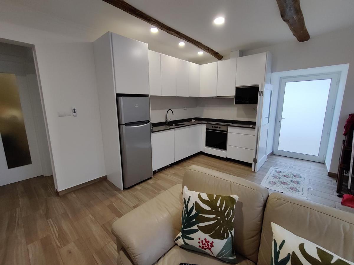 Casa D'Avo Guesthouse And Apartment Urzelina Dış mekan fotoğraf