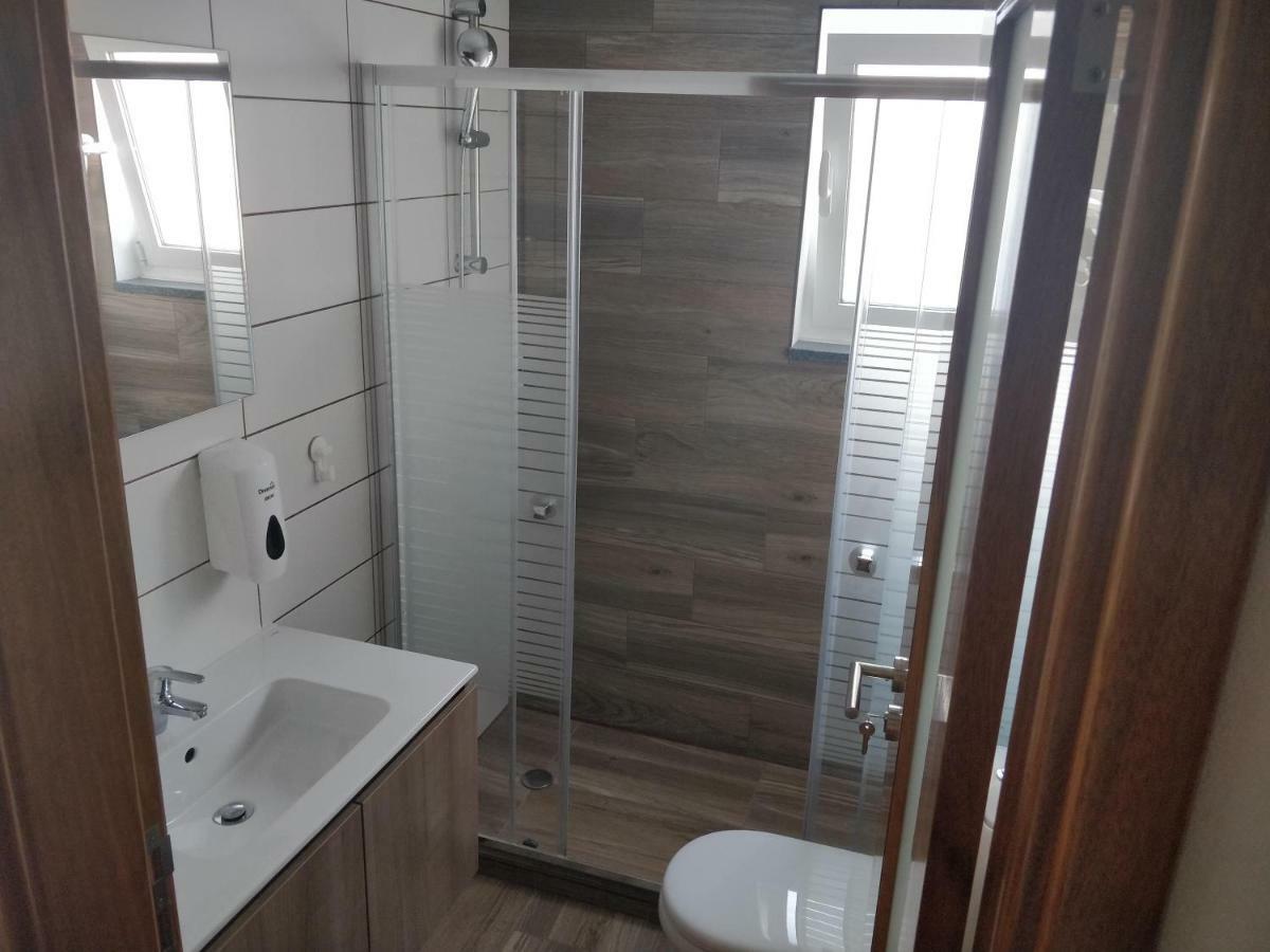 Casa D'Avo Guesthouse And Apartment Urzelina Dış mekan fotoğraf