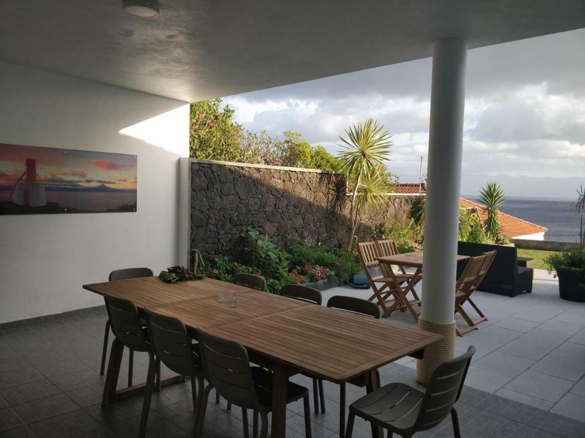 Casa D'Avo Guesthouse And Apartment Urzelina Dış mekan fotoğraf